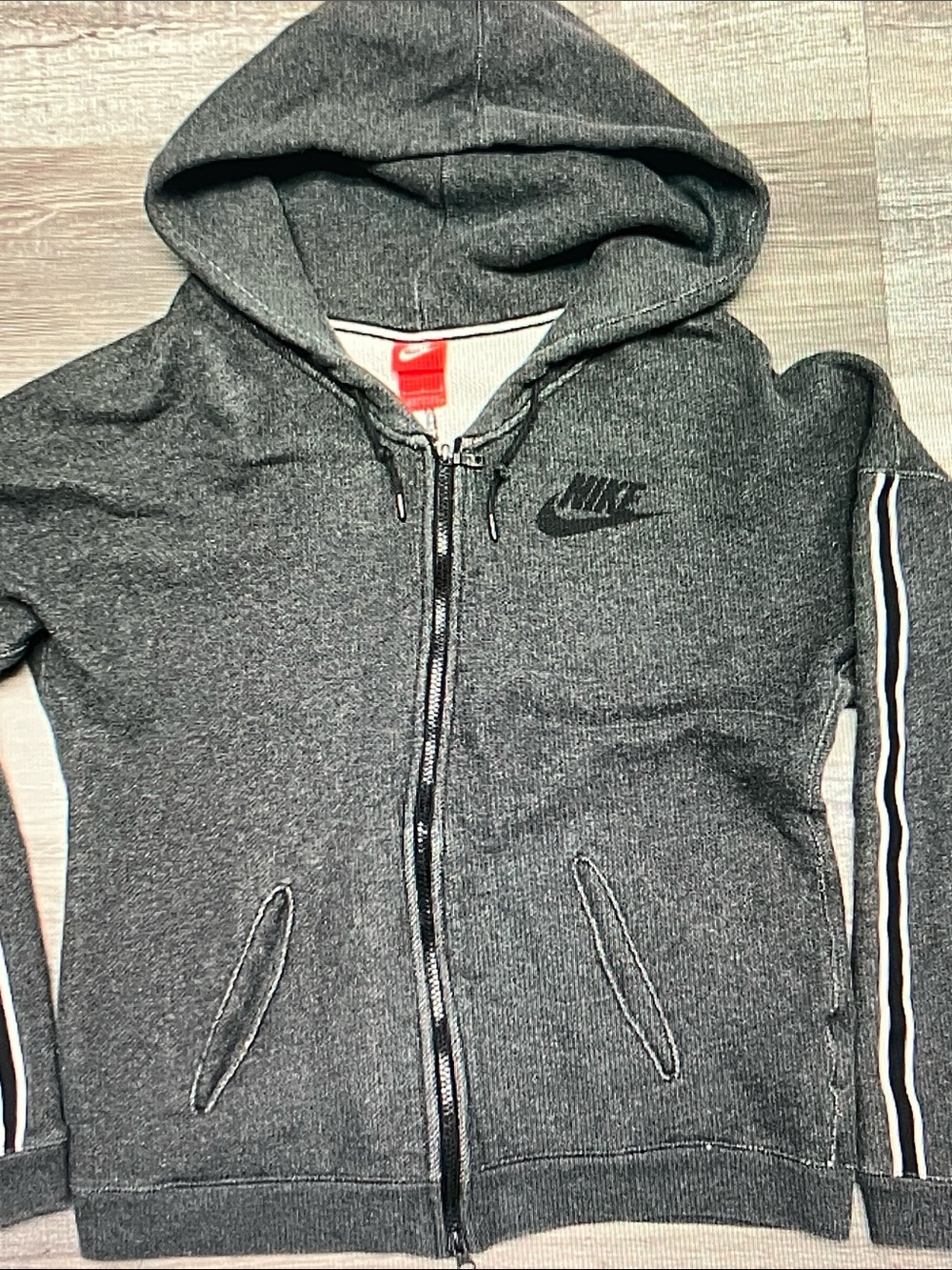 Nike Dark Gray Full-Zip Hoodie with Hood and Stripe Sleeves